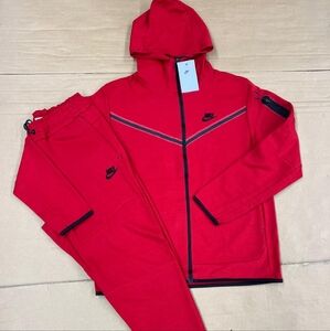 New Men's Nike Tech jogger Sweatsuit Size L